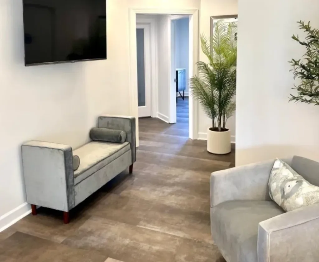 Welcoming reception area inside Williamson Aesthetics & Wellness on Battlewood Street in Franklin, Tennessee